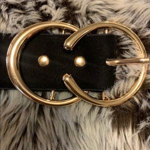 BLACK FAUX SUEDE & GOLD-TONE DOUBLE RING BELT